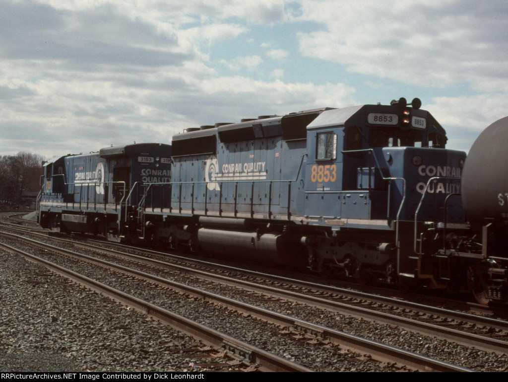 CSX 8853